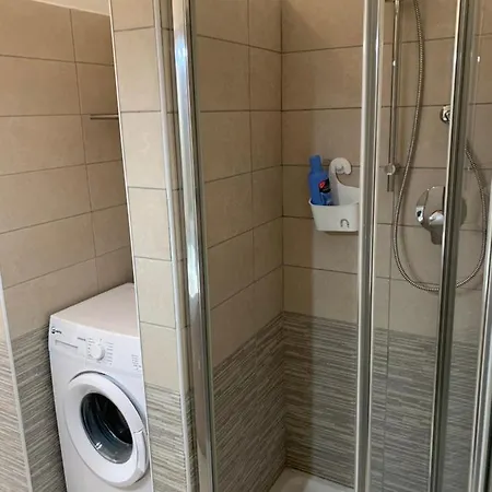 Casa Bianca 2 - Confortevole In Centro A 아파트